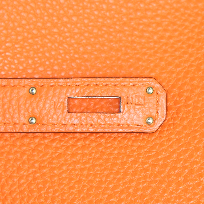 Bolso bandolera Hermes Kelly 35 cm en cuero togo naranja - Detail D5