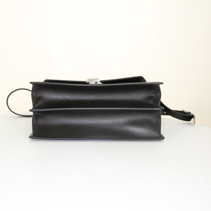 Borsa da spalla o a mano Prada Elektra in pelle nera con borchie - Detail D5