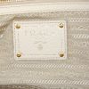 Sac porté épaule Prada Lux Chain en cuir grainé blanc-cassé - Detail D3 thumbnail