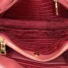 Bolso bandolera Prada Galleria modelo mediano en cuero saffiano rosa - Detail D3 thumbnail