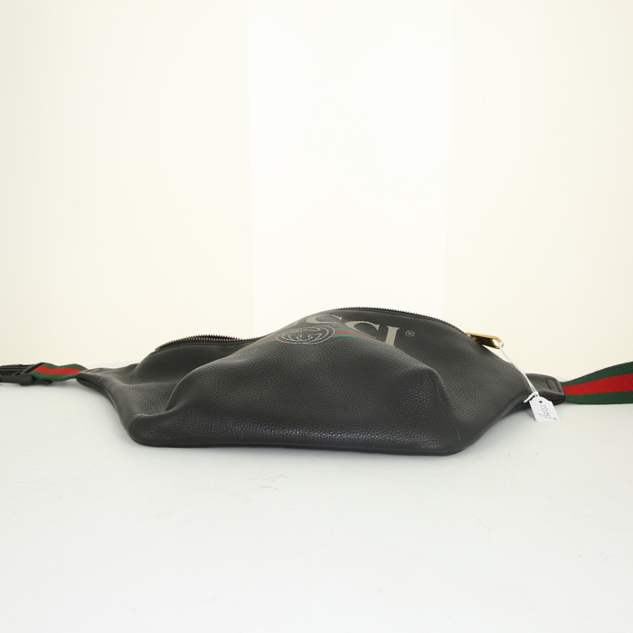 Gucci large clutch-belt in black leather - Detail D4