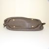 Louis Vuitton XS shoulder bag in taupe mahina leather - Detail D4 thumbnail