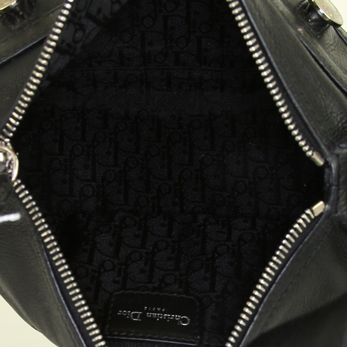 Sac porté épaule ou main Dior Flight en cuir grainé noir - Detail D2