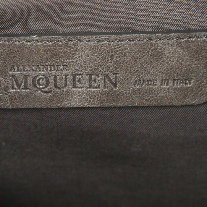 Alexander McQueen Faithful shoulder bag in grey leather - Detail D4