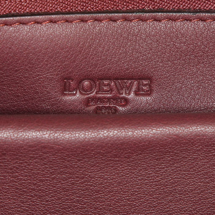 Bolso de mano Loewe Amazona modelo grande en cuero color burdeos - Detail D3