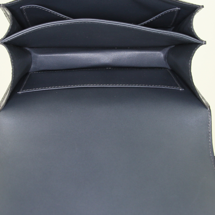 Bolso de mano Hermes Constance mini en aligátor gris - Detail D3