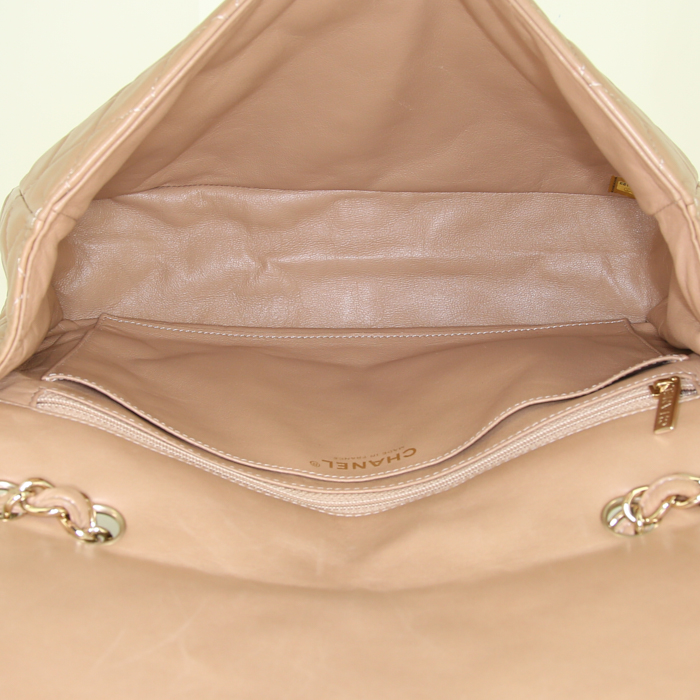 Borsa a tracolla Chanel Timeless jumbo in pelle trapuntata beige - Detail D3