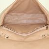 Chanel Timeless jumbo shoulder bag in beige quilted leather - Detail D3 thumbnail