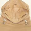 Bolso de mano Chanel Baguette en lona acolchada beige - Detail D3 thumbnail