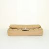 Sac à main Chanel Baguette en toile matelassée beige - Detail D5 thumbnail