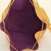 Louis Vuitton petit Noé handbag in yellow Winnipeg epi leather - Detail D2 thumbnail
