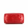 Sac à main Louis Vuitton Speedy 40 cm en cuir épi rouge - Detail D4 thumbnail