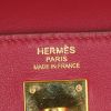 Bolso de mano Hermes Kelly 35 cm en cuero swift color frambuesa - Detail D4 thumbnail