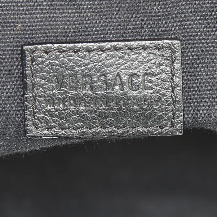 Versace Medusa handbag in black grained leather - Detail D3