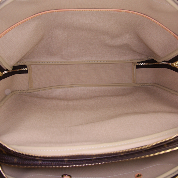 Sac de week end Louis Vuitton Trouville grand modèle en toile monogram marron et cuir naturel - Detail D2