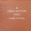 Borsa a spalla Louis Vuitton Olympe in tela monogram cerata marrone e pelle marrone caramello - Detail D3 thumbnail