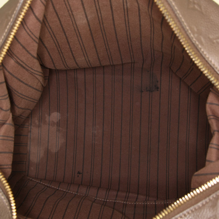 Louis Vuitton Lumiineuse shoulder bag in brown empreinte monogram leather - Detail D3