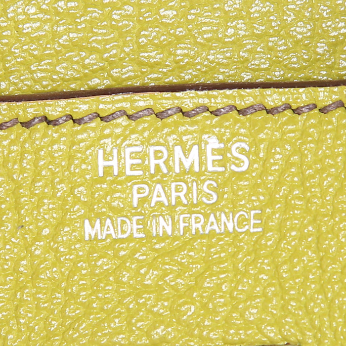 Bolso de mano Hermes Haut à Courroies en cabra verde Chartreuse - Detail D3