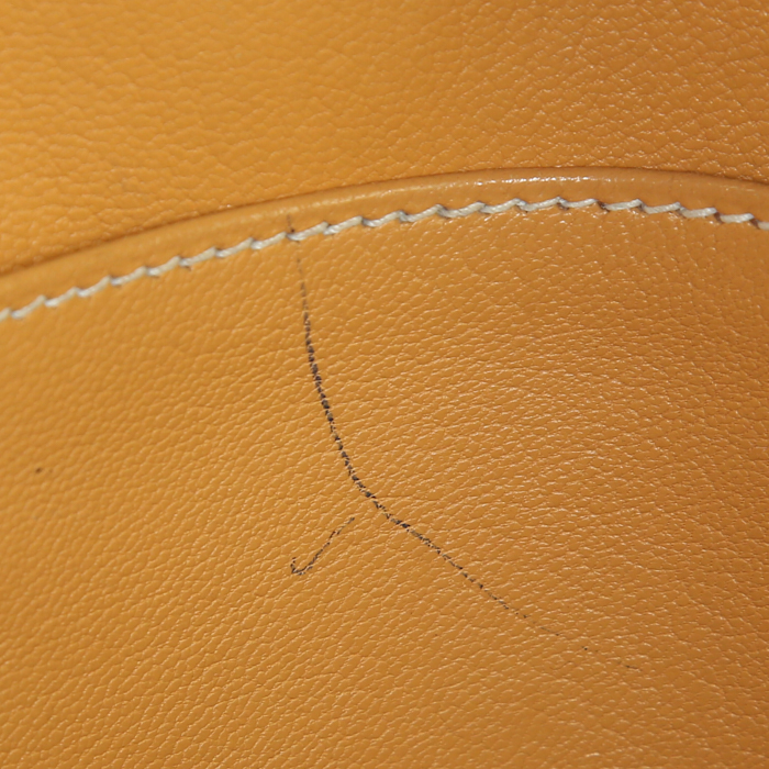 Bolso de mano Hermes Plume modelo grande en cuero natural beige - Detail D4