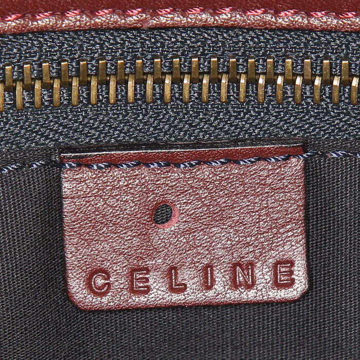 Celine Vintage bag worn on the shoulder or carried in the hand in black monogram suede and burgundy leather - Detail D3