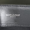 Bolso Saint Laurent Loulou en cuero acolchado con motivos de espigas negro - Detail D4 thumbnail