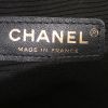 Borsa a tracolla Chanel Camera piccola in denim blu scuro - Detail D3 thumbnail