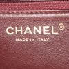 Bolso bandolera Chanel Camera en cuero acolchado beige - Detail D4 thumbnail