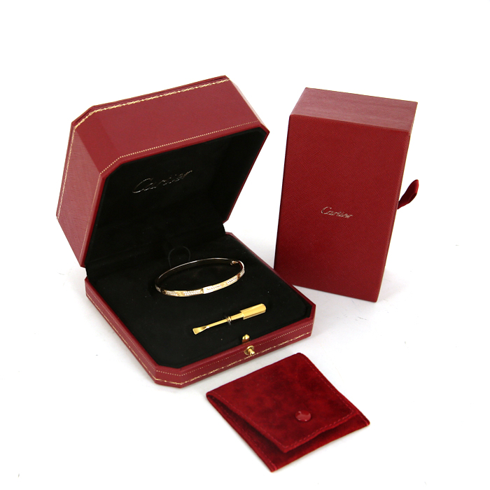 Cartier Love small model bracelet in yellow gold and diamonds - Detail D2