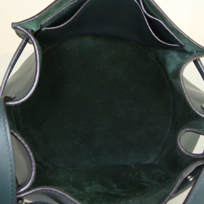 Celine Big Bag shoulder bag in green leather - Detail D2
