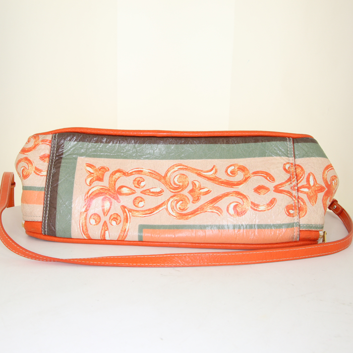 Sac à main Balenciaga Blanket Square en cuir orange - Detail D5