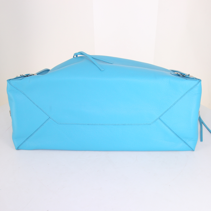 Bolso Cabás Balenciaga Papier A4 en cuero turquesa - Detail D4