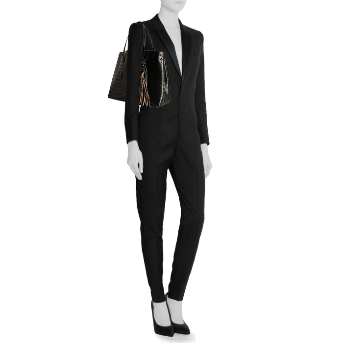 Alaïa Vienne shopping bag in black leather - Detail D1