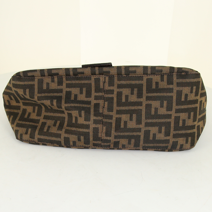 Sac à main Fendi Big Mama en tissu monogram et cuir marron - Detail D4