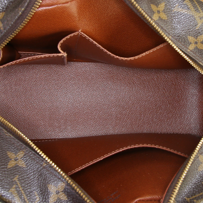 Louis Vuitton Cité shoulder bag in brown monogram canvas and natural leather - Detail D2