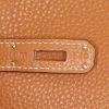 Bolso de mano Hermes Kelly 28 cm en cuero togo color oro - Detail D5 thumbnail