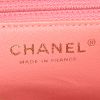 Chanel Camera handbag in pink patent leather - Detail D3 thumbnail