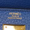 Hermes Kelly 32 cm handbag, 1997, in blue and yellow bicolor grained leather - Detail D4 thumbnail