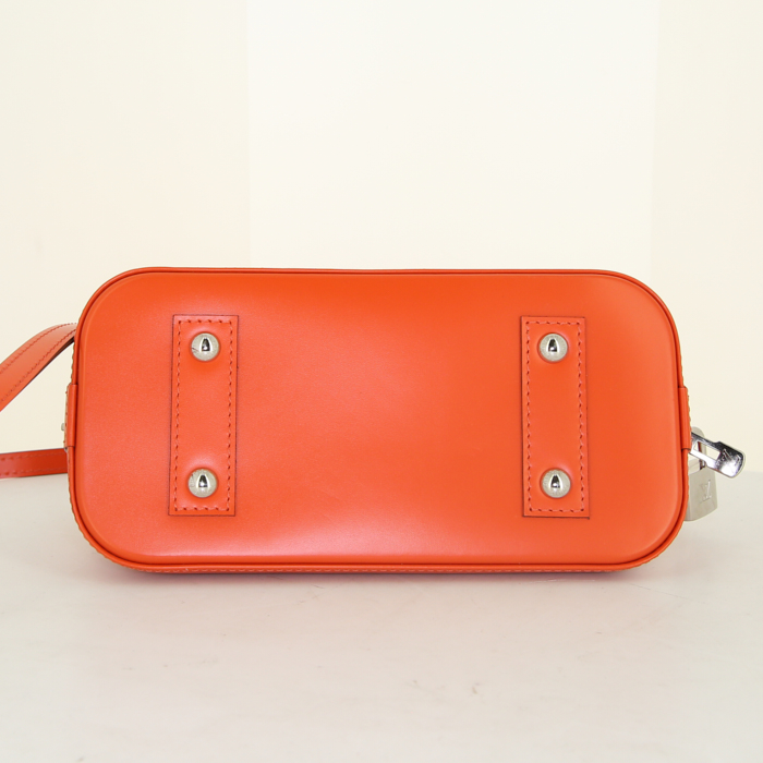 Borsa a tracolla Louis Vuitton Alma BB in pelle Epi arancione - Detail D5