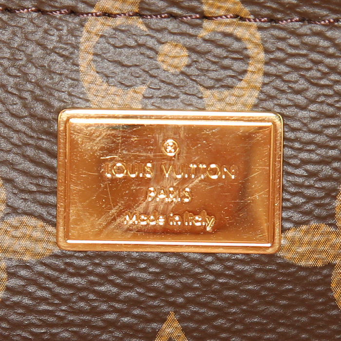 Louis Vuitton Venice shoulder bag in pink patent leather and monogram canvas - Detail D3