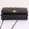 Borsa a tracolla Chanel Trendy CC Wallet on Chain in pelle trapuntata nera - Detail D4 thumbnail