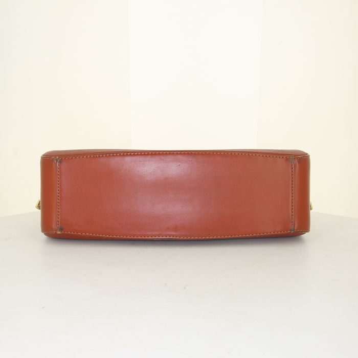 Louis Vuitton Jasmin handbag in cognac epi leather - Detail D4