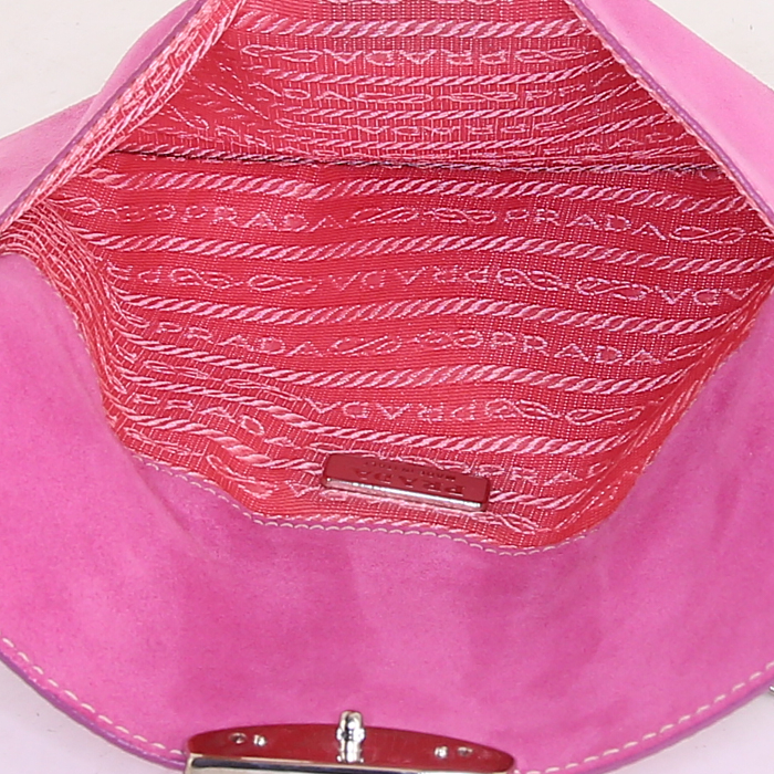 Bolso para llevar al hombro o en la mano Prada Sound en ante rosa - Detail D2