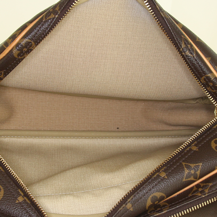 Bolso zurrón Louis Vuitton Reporter modelo pequeño en lona Monogram marrón y cuero natural - Detail D2