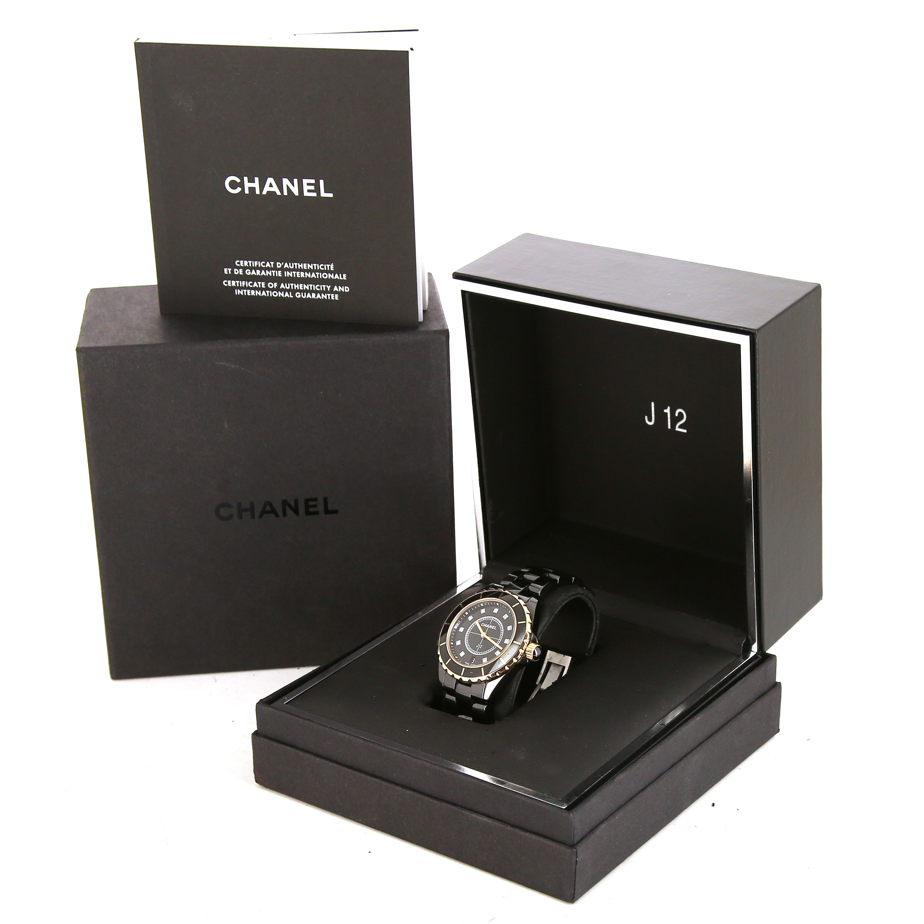 Chanel J12 watch in black ceramic and yellow gold Circa  2011 - Detail D2
