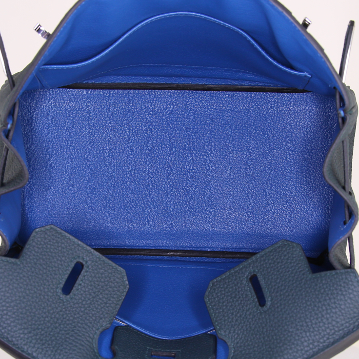 Bolso de mano Hermes Birkin 25 cm en cuero togo verde y azul - Detail D2