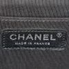Chanel Timeless bag in black chevron quilted leather - Detail D4 thumbnail