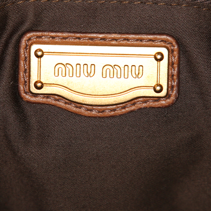 Borsa a tracolla Miu Miu Coffer in pelle trapuntata marrone - Detail D4