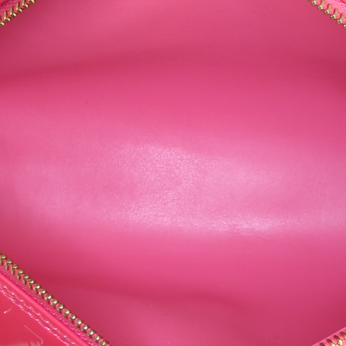 Sac à main Louis Vuitton Papillon en cuir verni monogram rose et cuir naturel - Detail D2