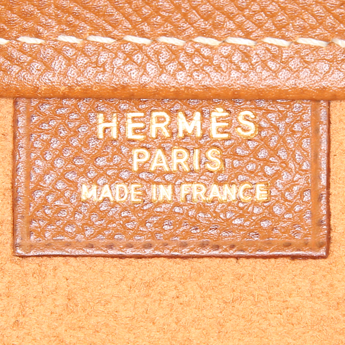 Sac cabas Hermès Kaba en cuir Courchevel gold - Detail D3