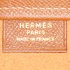 Sac cabas Hermès Kaba en cuir Courchevel gold - Detail D3 thumbnail